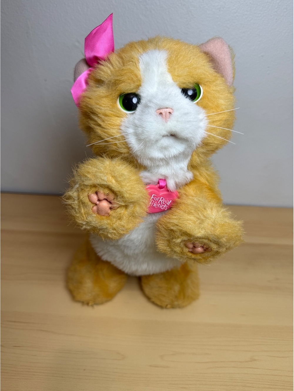 Daisy Plays-with-Me Kitty interactive electronic toy from 2012, by Hasbro